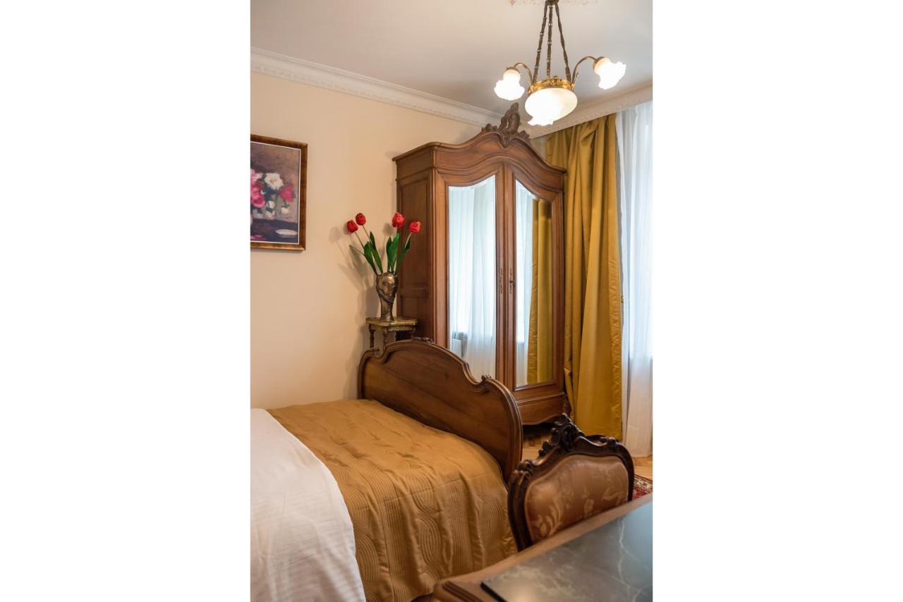 Downtown Antique Apartment Warsaw Luaran gambar