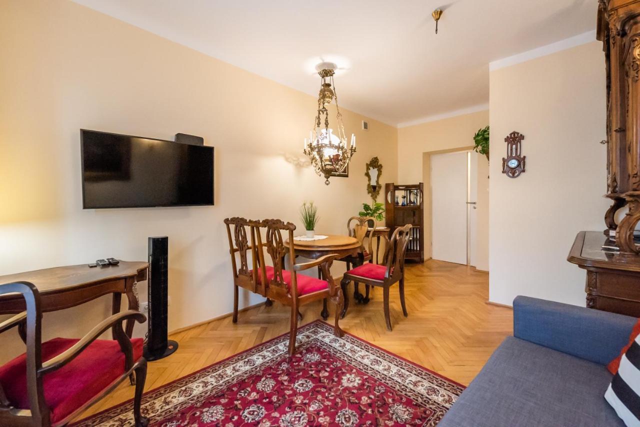 Downtown Antique Apartment Warsaw Luaran gambar
