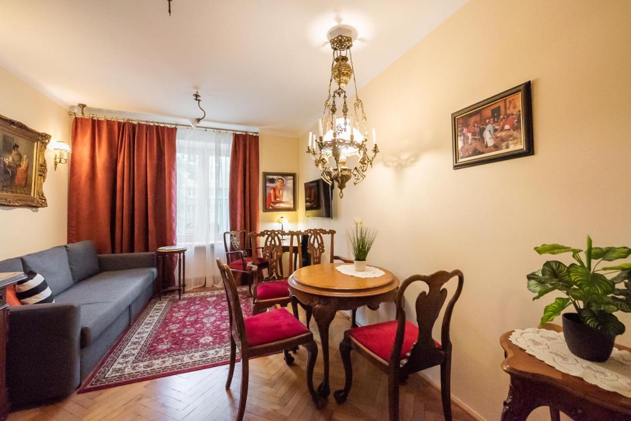 Downtown Antique Apartment Warsaw Luaran gambar
