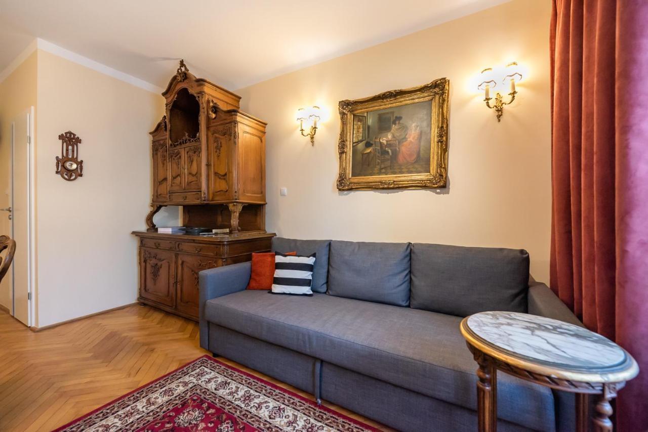 Downtown Antique Apartment Warsaw Luaran gambar