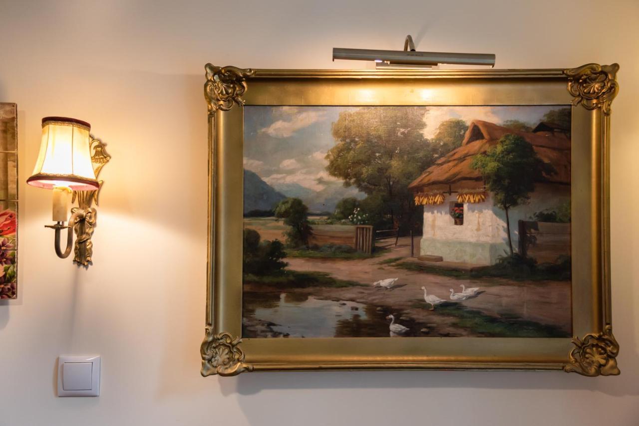 Downtown Antique Apartment Warsaw Luaran gambar