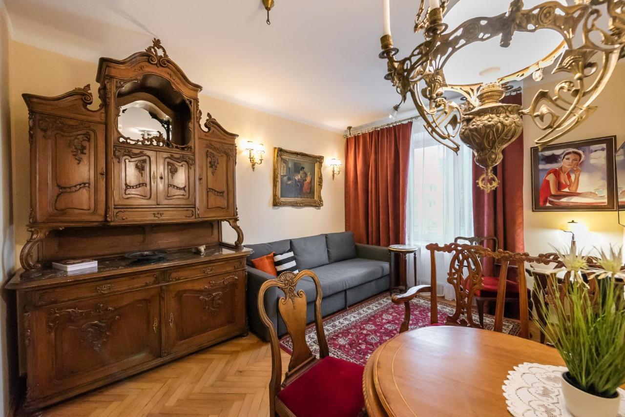 Downtown Antique Apartment Warsaw Luaran gambar
