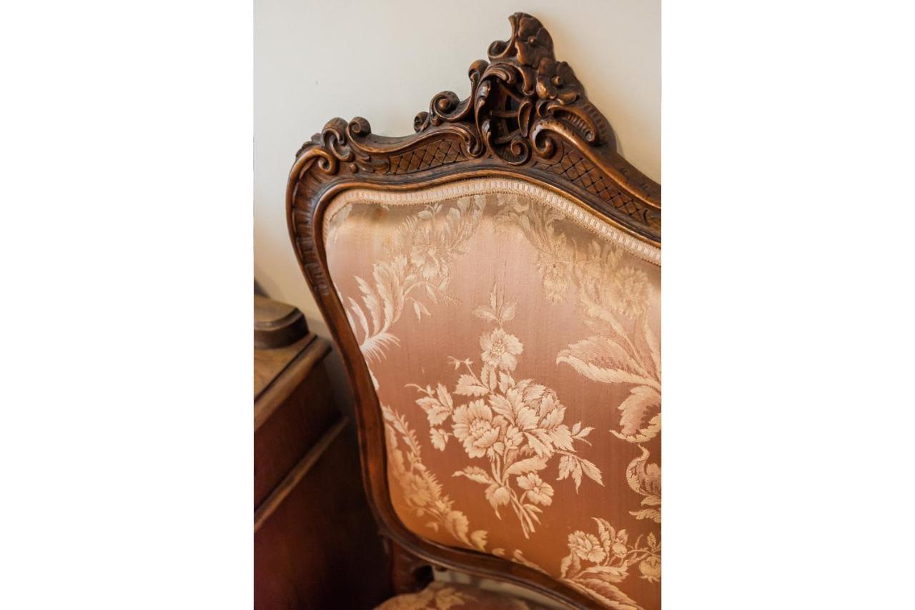 Downtown Antique Apartment Warsaw Luaran gambar